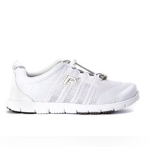 WOMEN'S PROPET TRAVEL WALKER II SNEAKERS size 11 wide white mesh